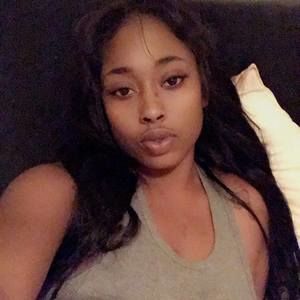 Meet your Posher, Ennis